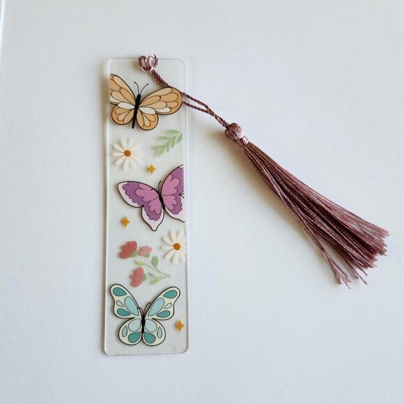 Butterfly Daisy Flower Bookmark Clear Acrylic Cute Coquette Bookish Gift For Her - Picture 3 of 11